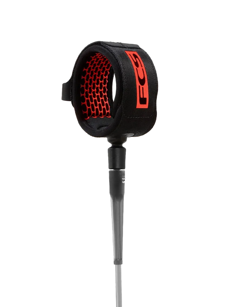 All Round Essential Leash in Flame Red
