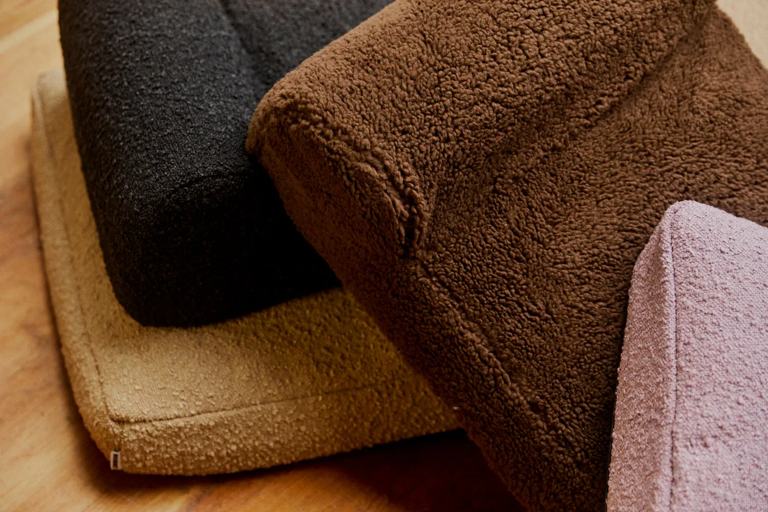 Boucle Pet Bed - Latte