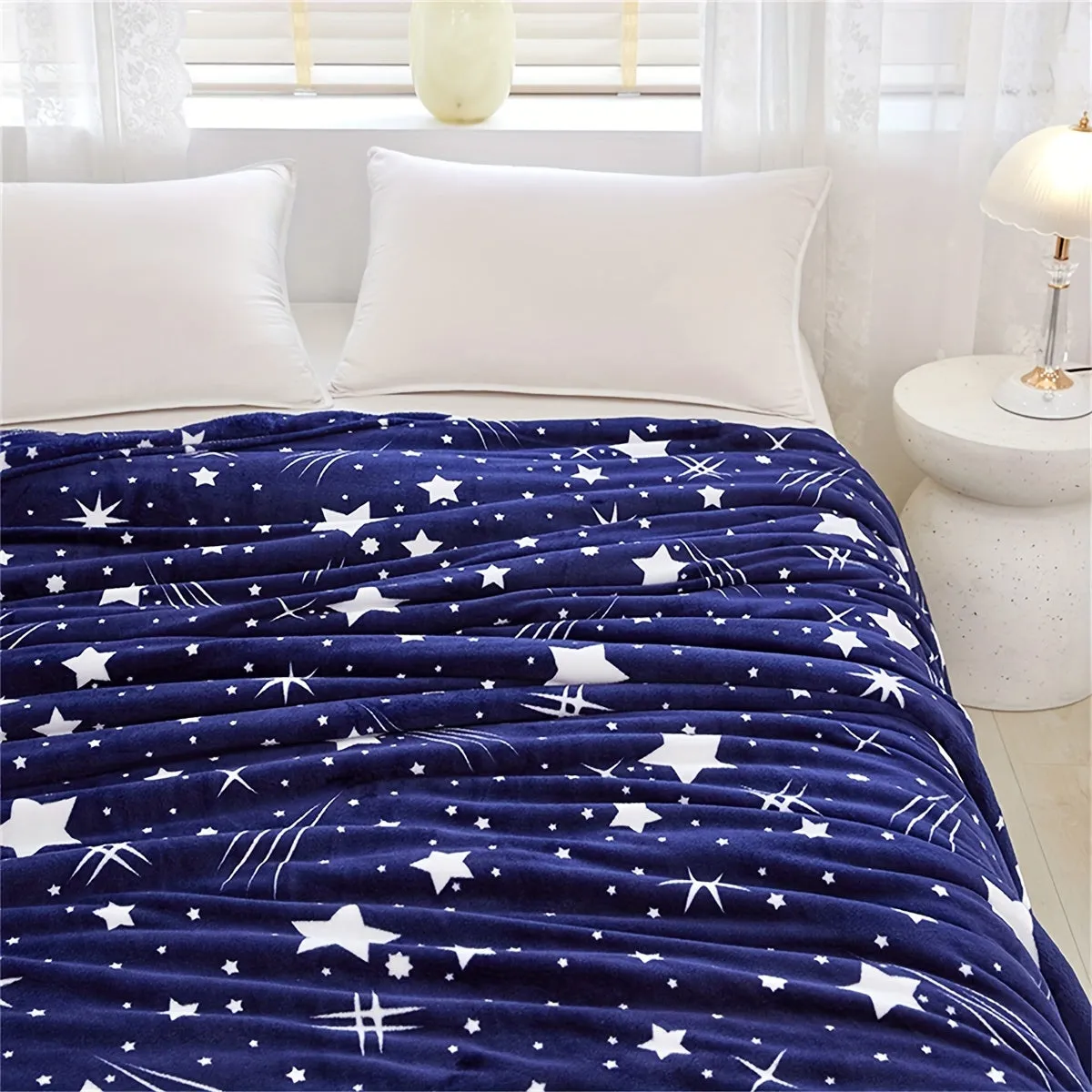 Soft and Warm Meteor Pattern Bed Blanket for All Seasons