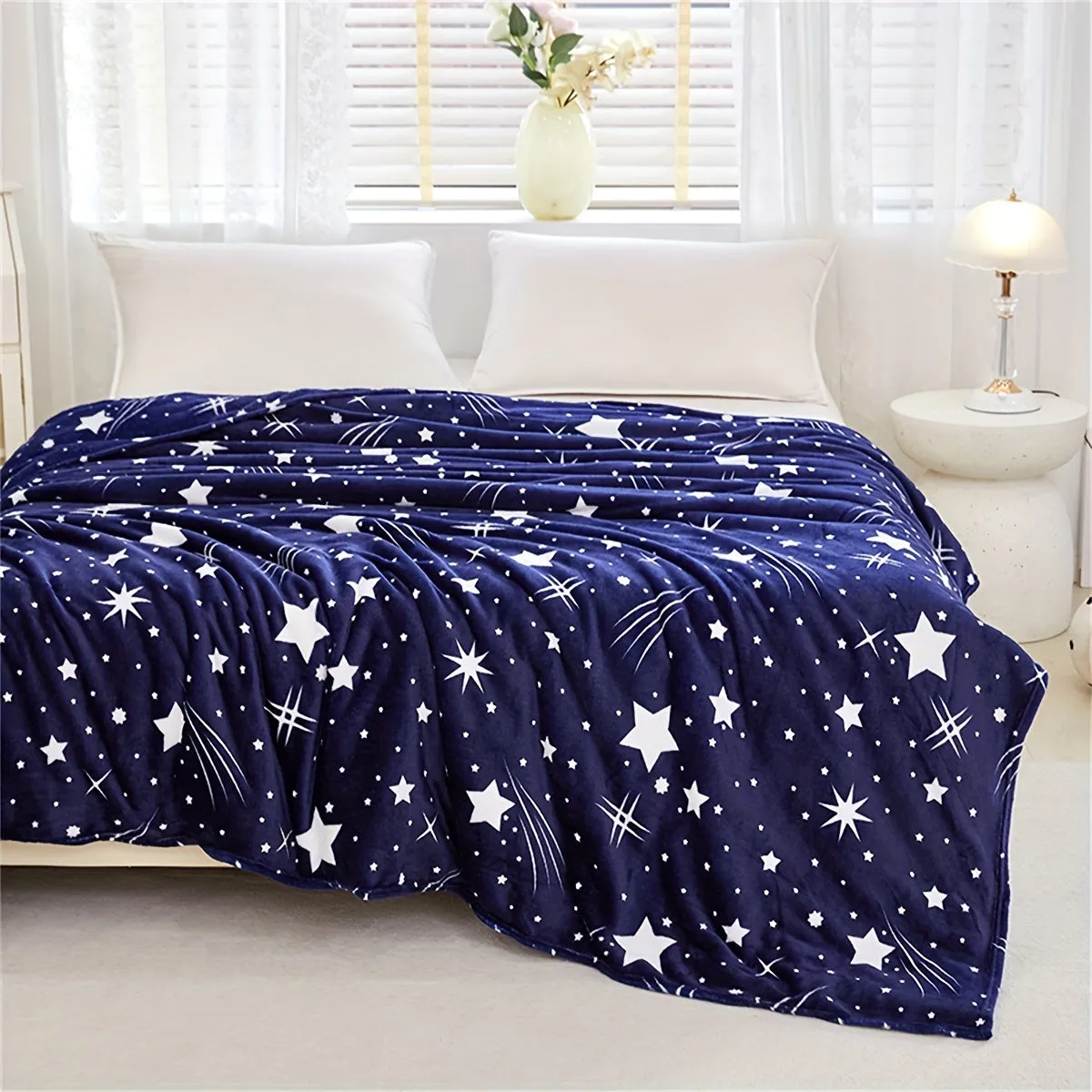 Soft and Warm Meteor Pattern Bed Blanket for All Seasons