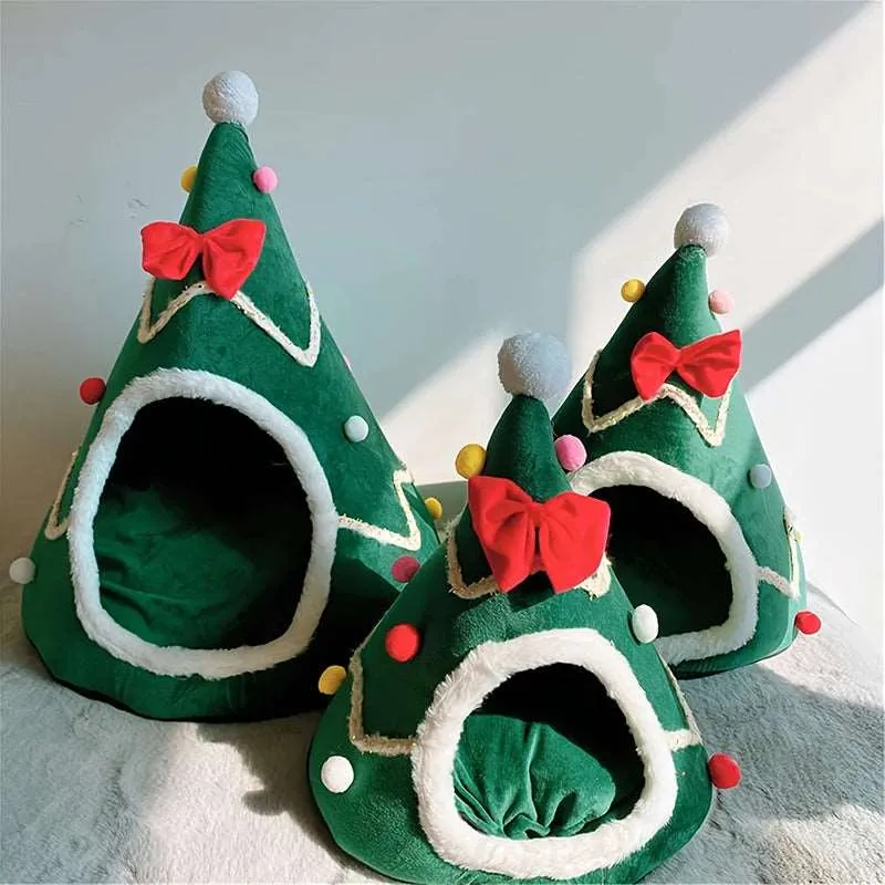 Winter Christmas Pet House – Warm Beds and Cushions for Cats and Dogs